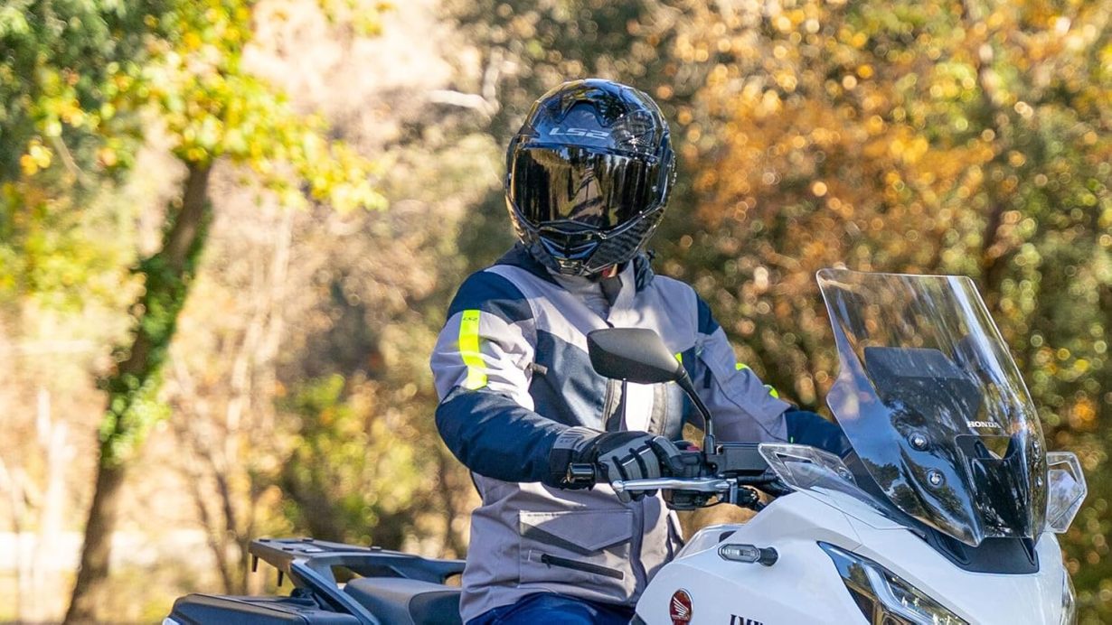 MODULAR MOTORCYCLE BLUETOOTH HELMET LS2 FF901 ADVANT X CARBON Flip Front Dual Visor Touring Motorbike Full Face Crash Helmet with Pre-Fitted LS2 4X Intercom - Online Shop