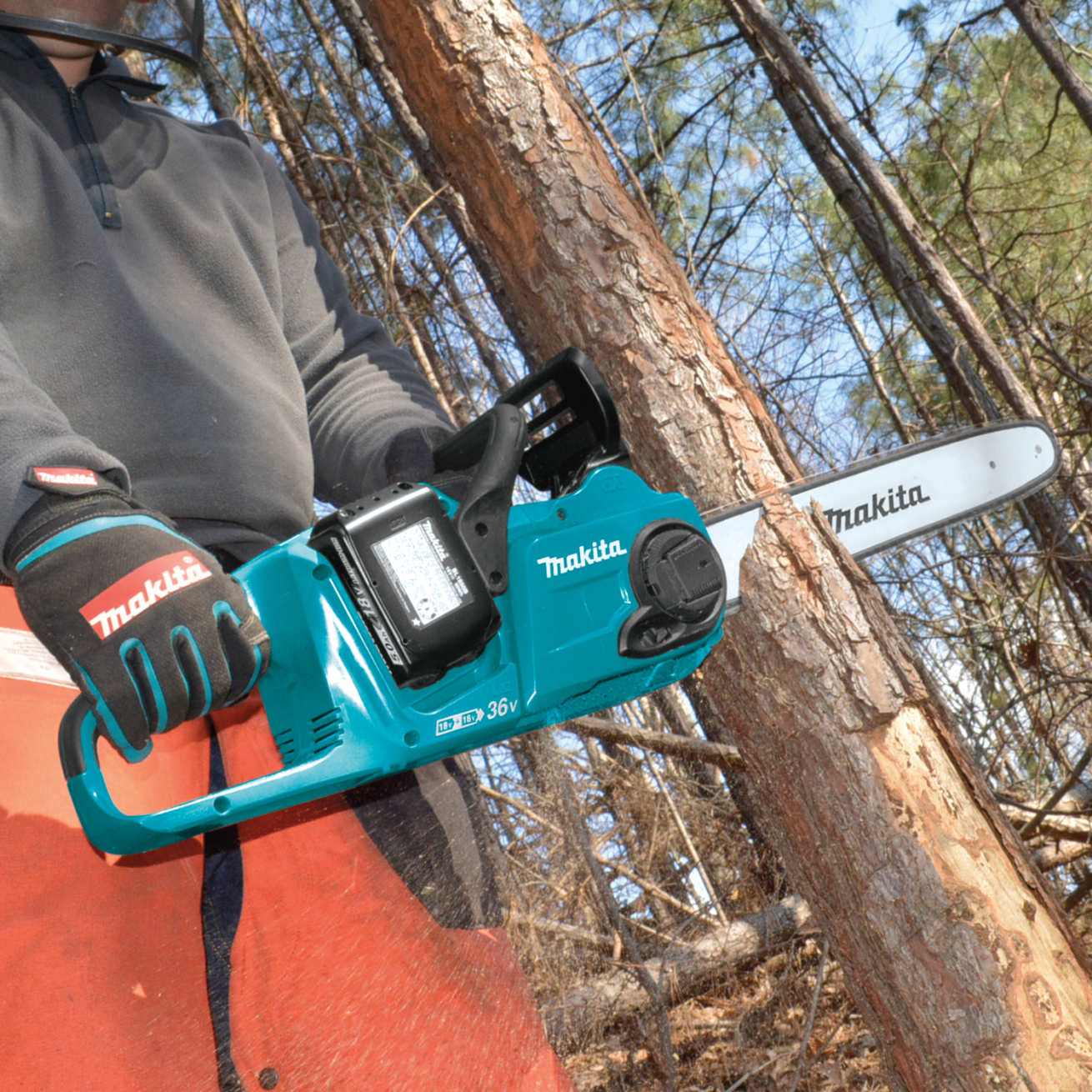 Makita XCU04PT 36V (18V X2) LXT Brushless 16 Chain Saw Kit with 4 Batteries (5.0Ah) - Online Shop
